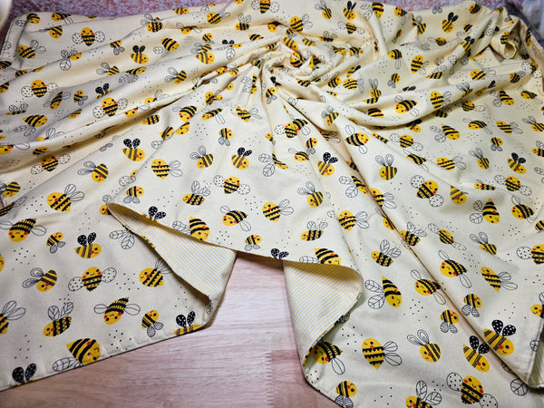 Bees Receiving Blanket Set